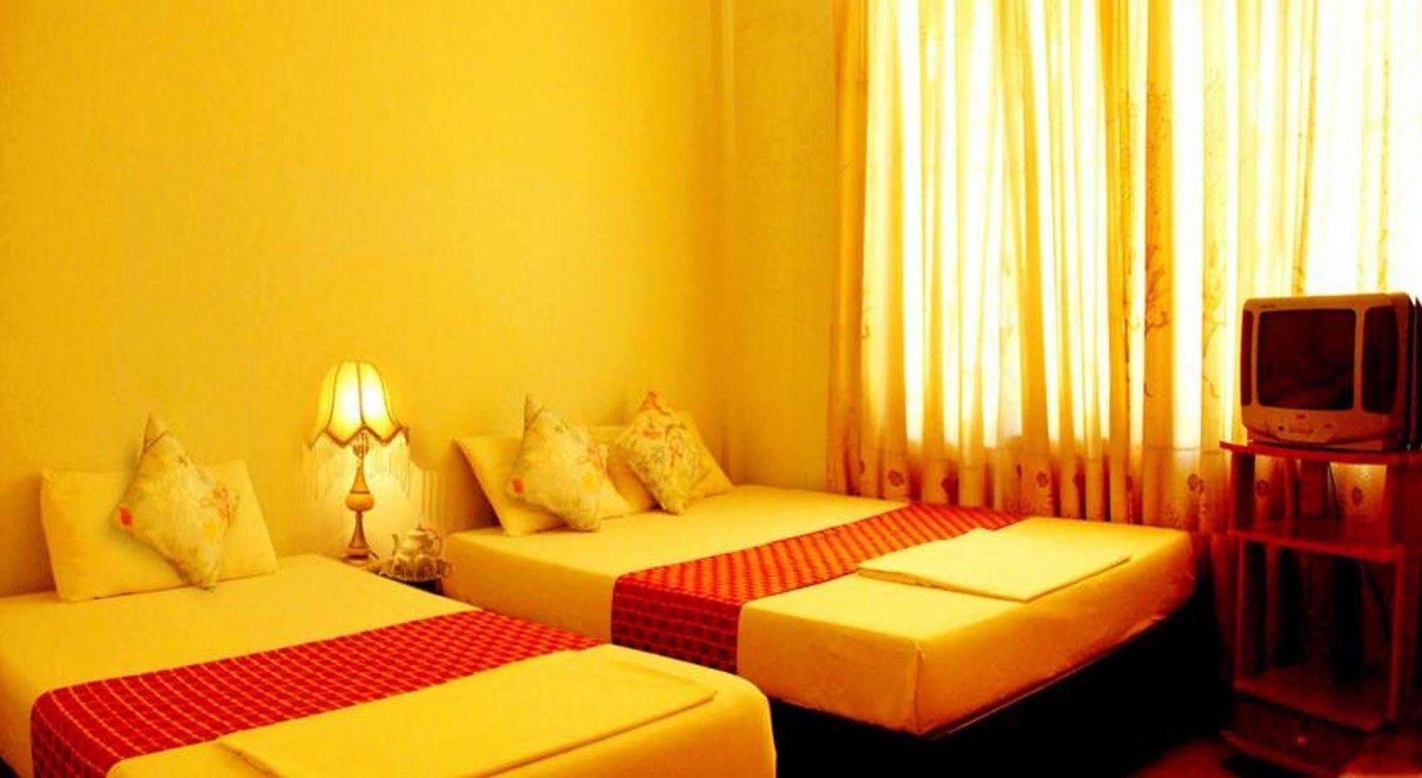 Phong Nha Hotel Hué Extérieur photo